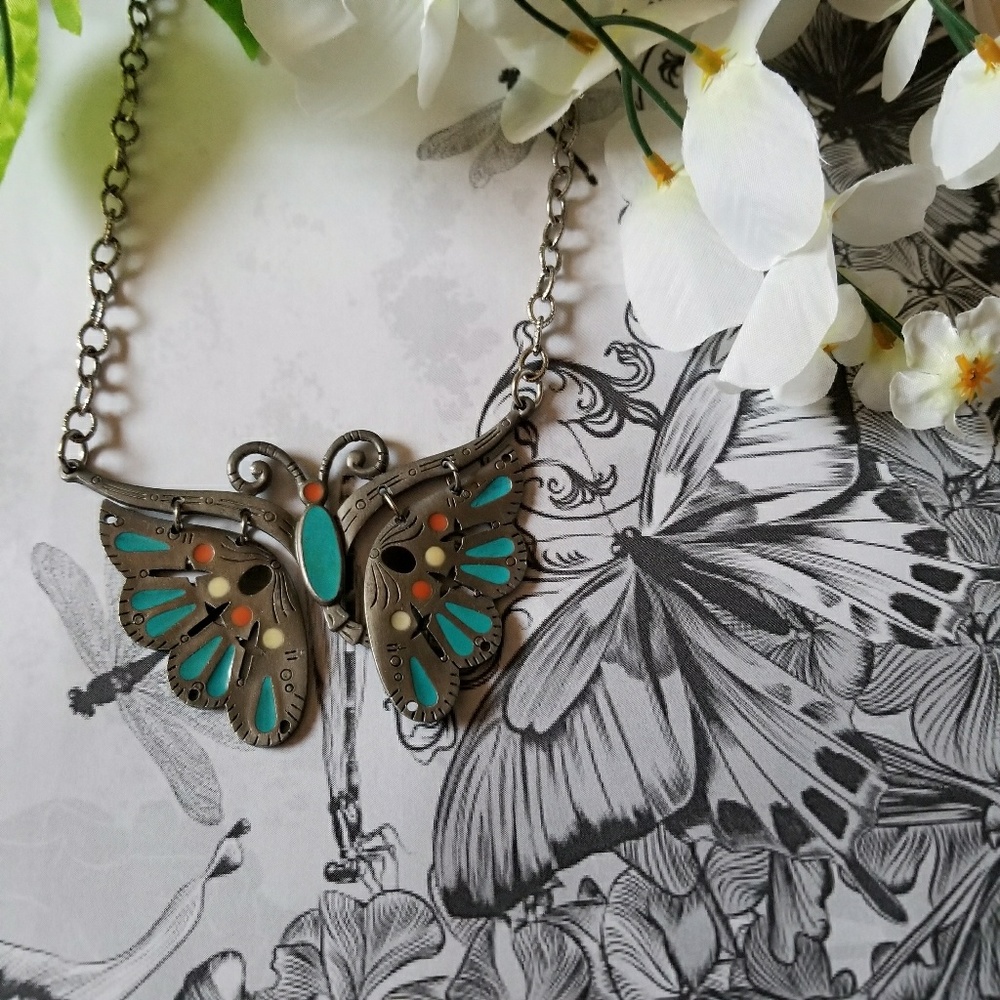 💖Amazing💖 Vintage Butterfly Necklace - Picture 3 of 8